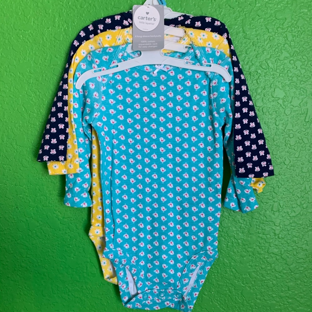 🖤Brand New Carter’s Onesie Set